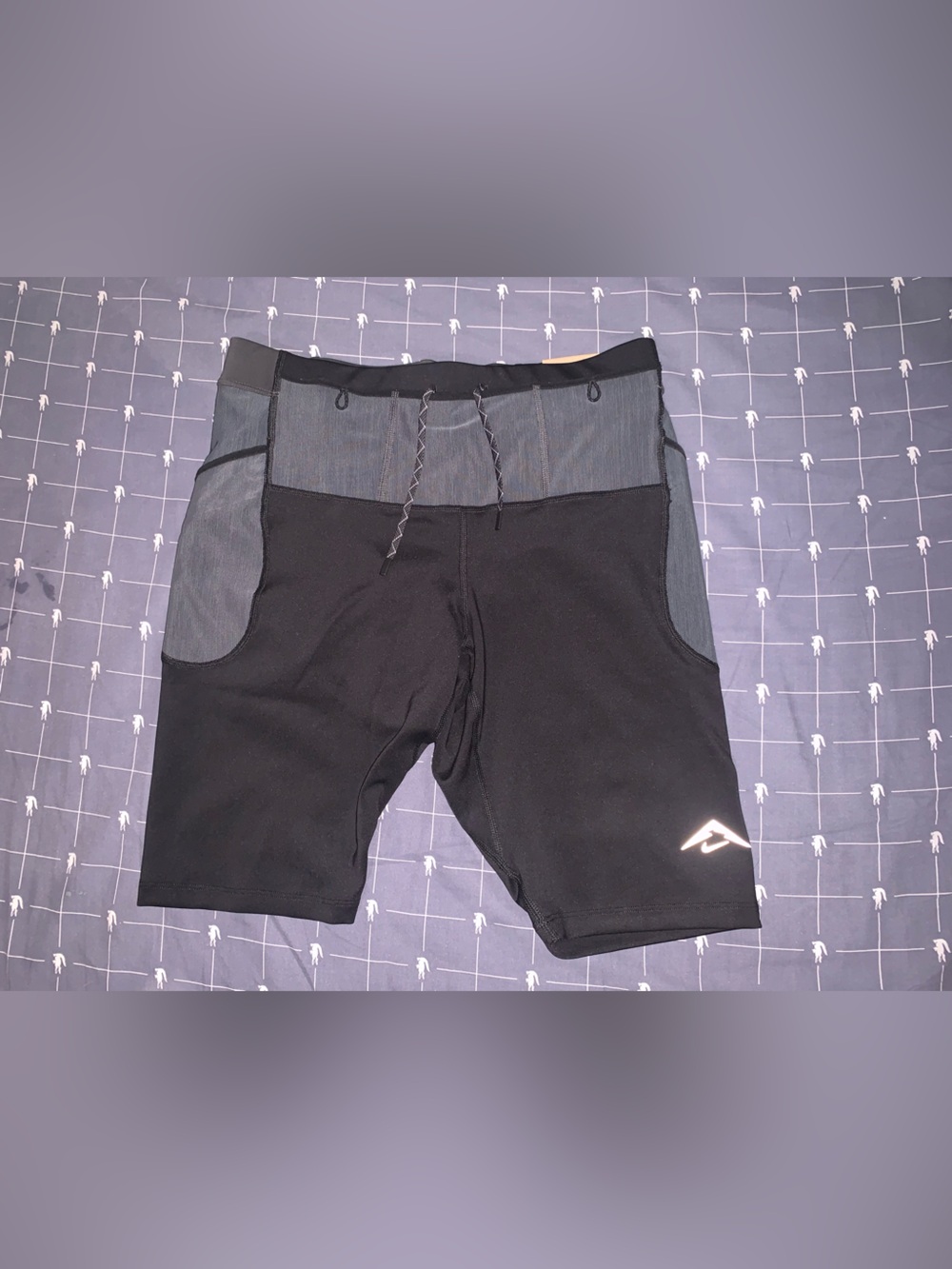 Nike Men's Dri-FIT ADV Lava Loops 1/2-Length Running Tights Size: Medium